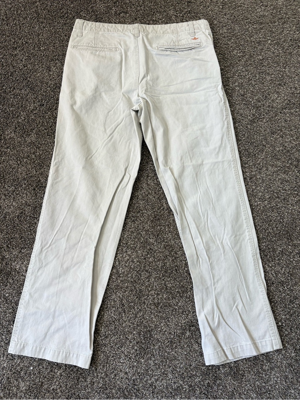 Dockers Men's Light Beige Chino Pants - Picture 9 of 9